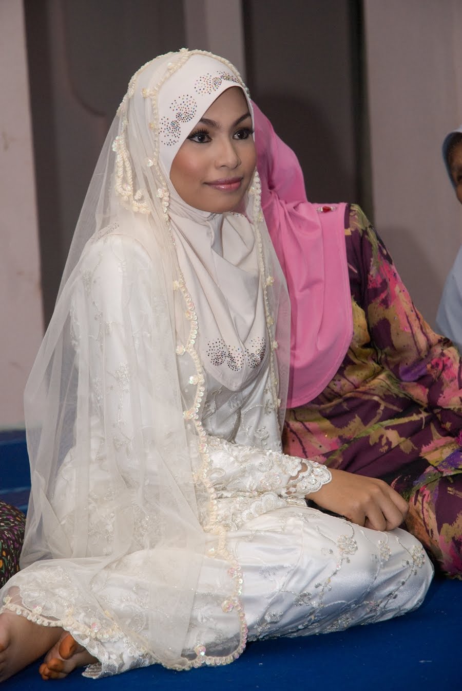 Baju Kurung Nikah