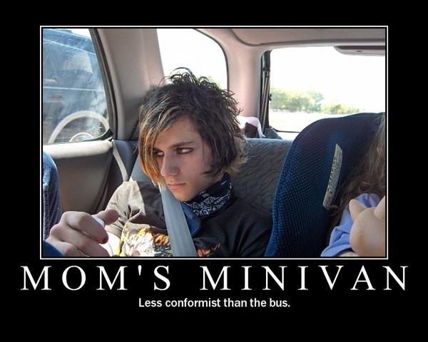[Bild: moms_minivan_less_conformist_than_the_bu...poster.jpg]