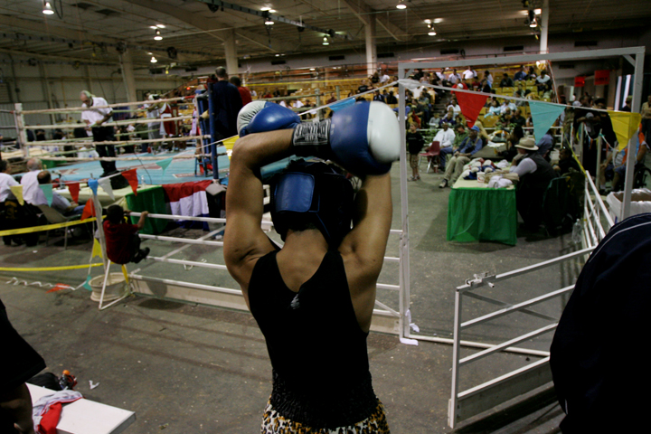 [mofight.12lres.jpg]