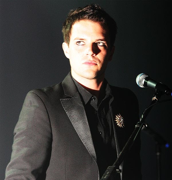 PINGUIN GROOVES Brandon Flowers Only The Young