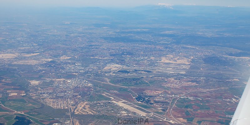 [Mad-Roma0902bl.jpg]