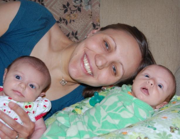 [anna+and+babies.JPG]
