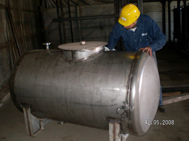 TANQUE DE ACERO INOXIDABLE