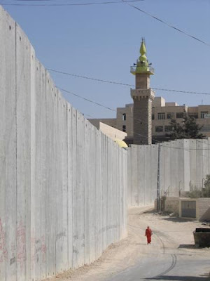 (o MURO )kem tem kutemedo e o da palestina tem muro e medo do mais alto ate hoje construido Muro++palestina+2
