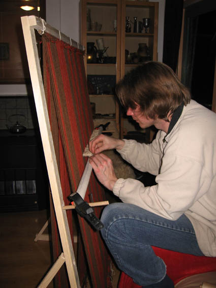 [making+the+heddle.jpg]