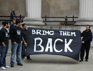 Εκδήλωση διαμαρτυρίας φοιτητών έξω από το Βρετανικό μουσείο 1+(5)