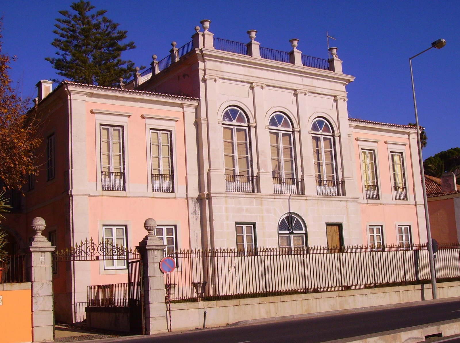 [PALACIO+BESSONE+1.jpg]