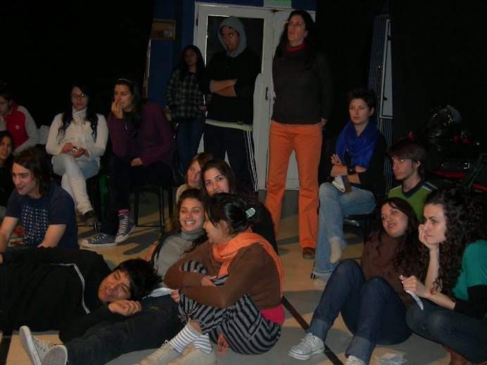 Murgas segundo día, teatro de la escucha, carcel, grupos brook y barba