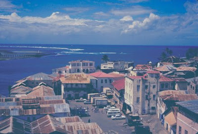 Huko Mombasa, bibi mmoja