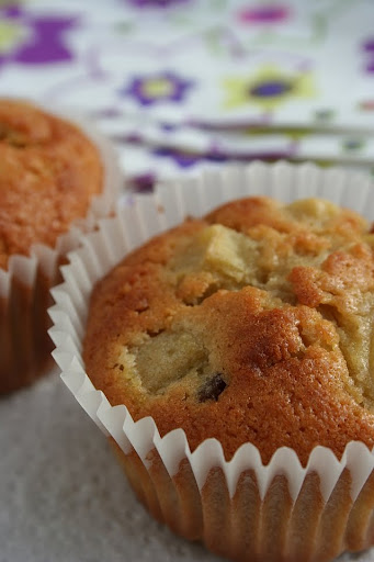 Muffiny z rabarbarem, marcepanem i amaretto Muffiny z rabarbarem, marcepanem i amaretto