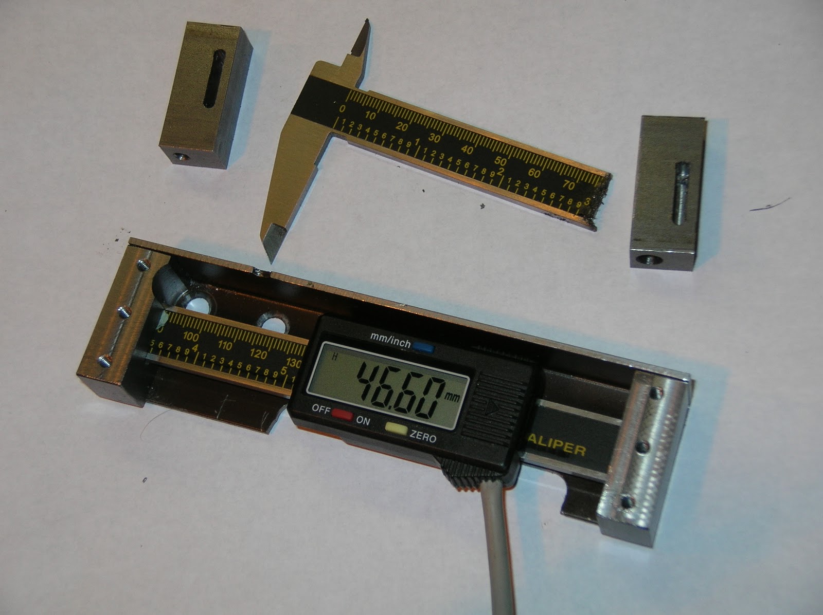 Robert's Projects Mini Lathe Digital Readout