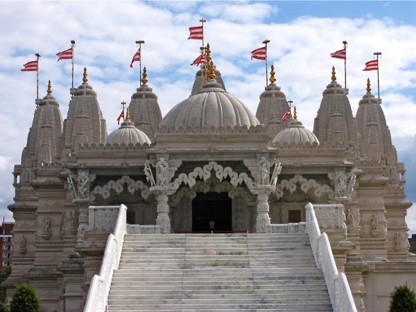 Zwiedzanie świątyni Shri Swaminarayan w Londynie