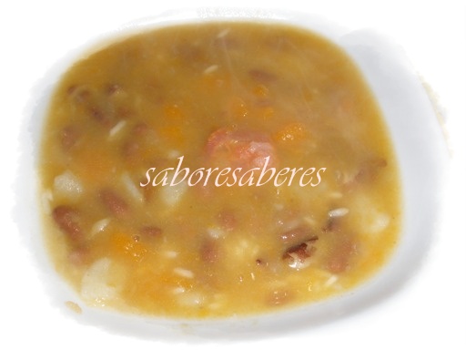 [Sopa+de+abóbora+com+feijão+(4).JPG]