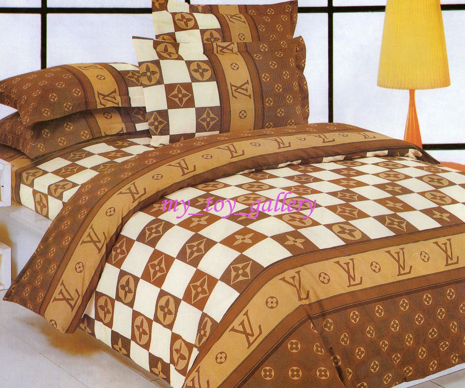 POSH_GALLERY 100 COTTON HONG KONG BEDSHEETS WITH COMFORTER NEW