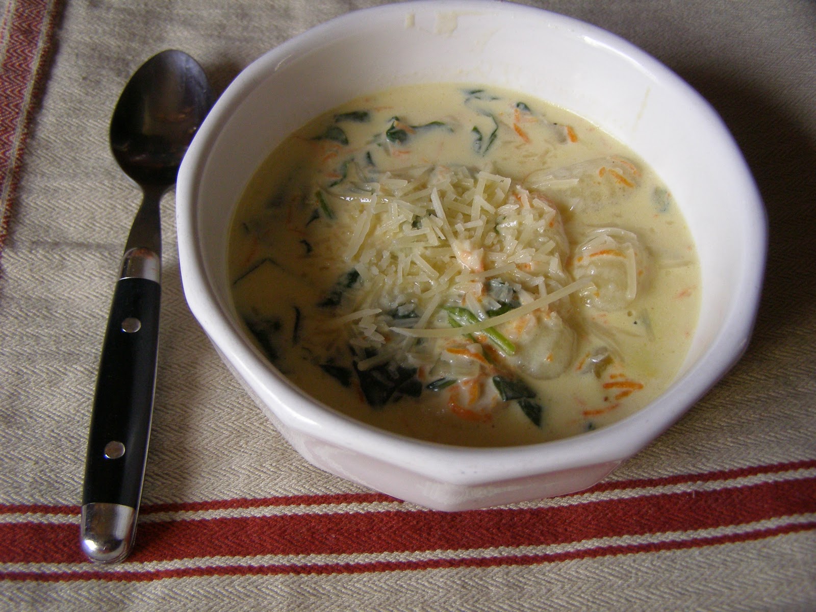The Rickett Chronicles: Recipe: Chicken and Gnocchi Soup