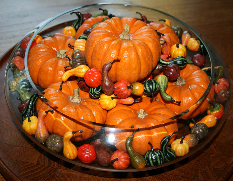 Decorating Table Ideas Decorating Table Ideas