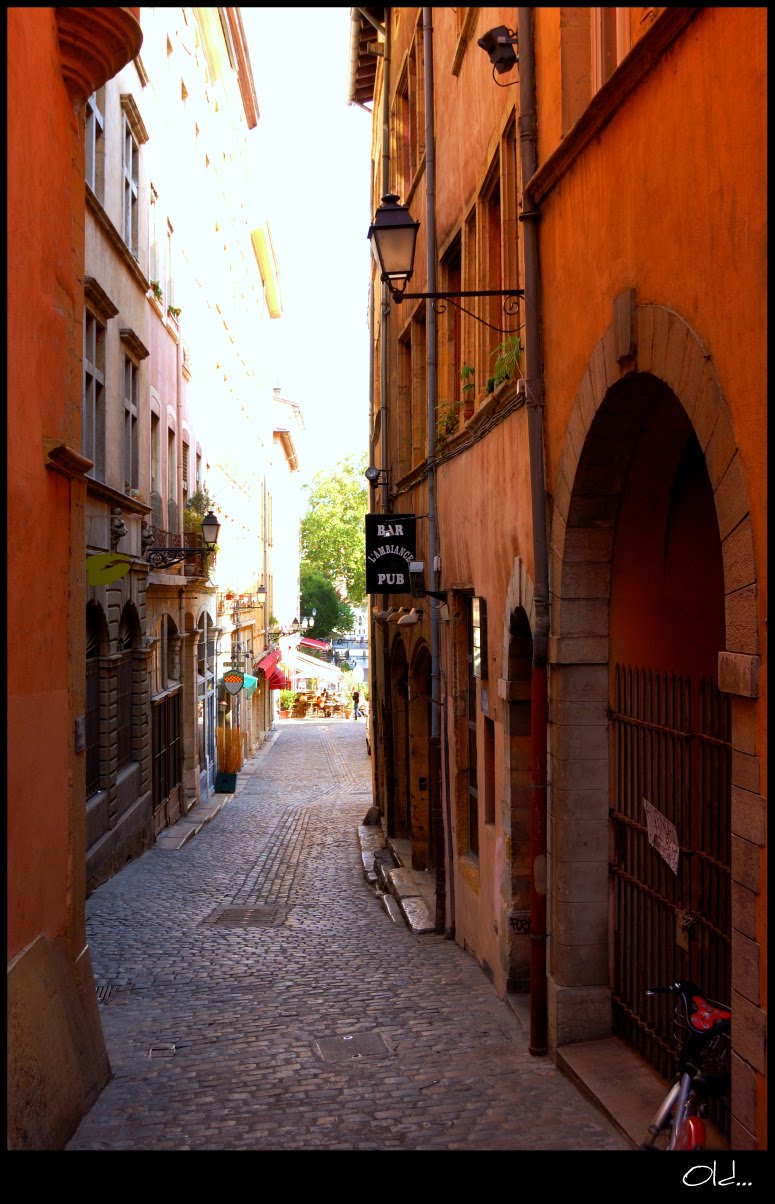 [Lyon+bis+6.jpg]