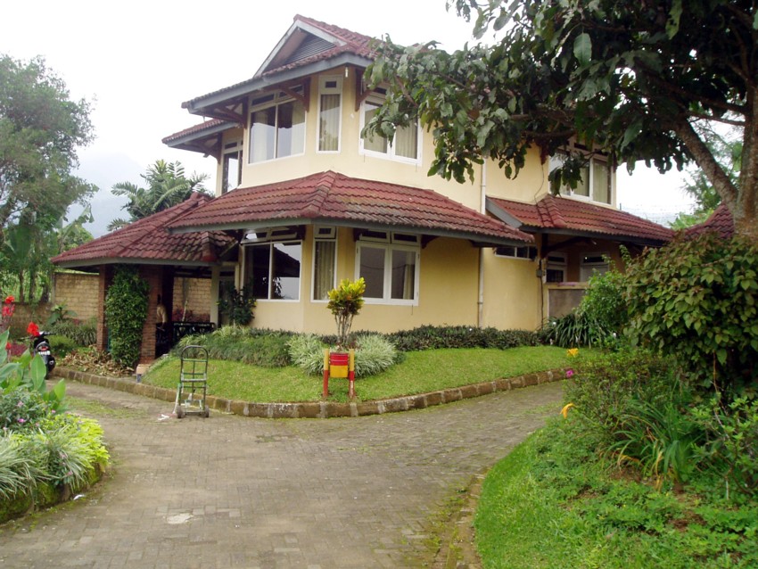 Download Villa Alamanda Cisarua Pics