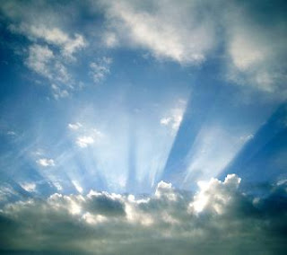 http://2.bp.blogspot.com/_Wi7G2F9r91k/SNgVtvLx7BI/AAAAAAAAAwQ/4fMfxXo4wCE/s320-R/cielo3.jpg