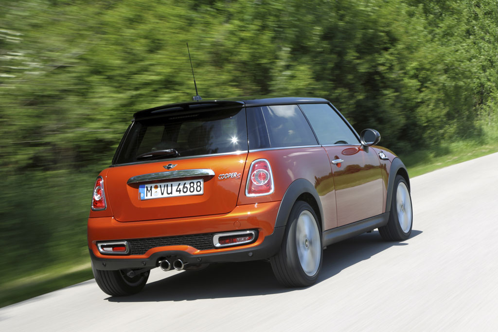 2011-Mini-Cooper-Facelift-4.jpg