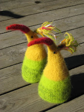 Herlige påskekyllinger strikker jeg på bestilling!