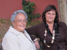 MI MADRE Y MI HERMANA