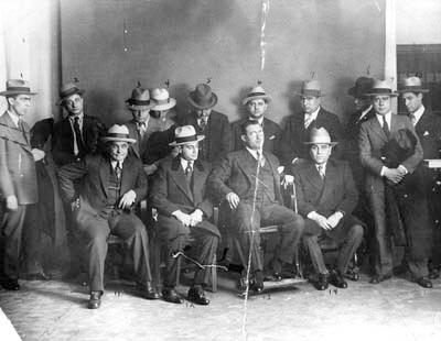 [mafia_meeting_arrests_1928.jpg]