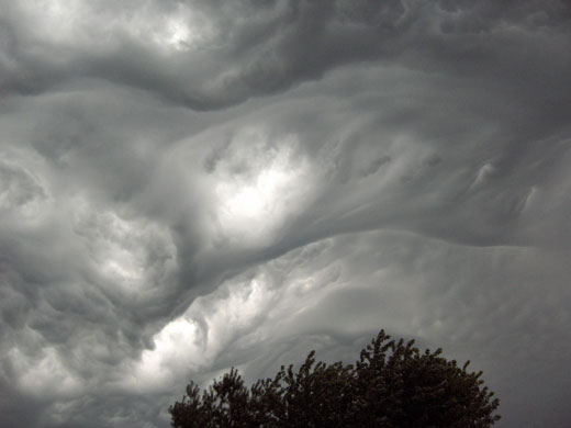 [Asperatus-cloud-Over-East-007.jpg]