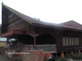 http://2.bp.blogspot.com/_WsqXVxySfcY/SKr8m-ba84I/AAAAAAAAAAo/rS2eUO7tqBE/S269/bagas+godang.jpg