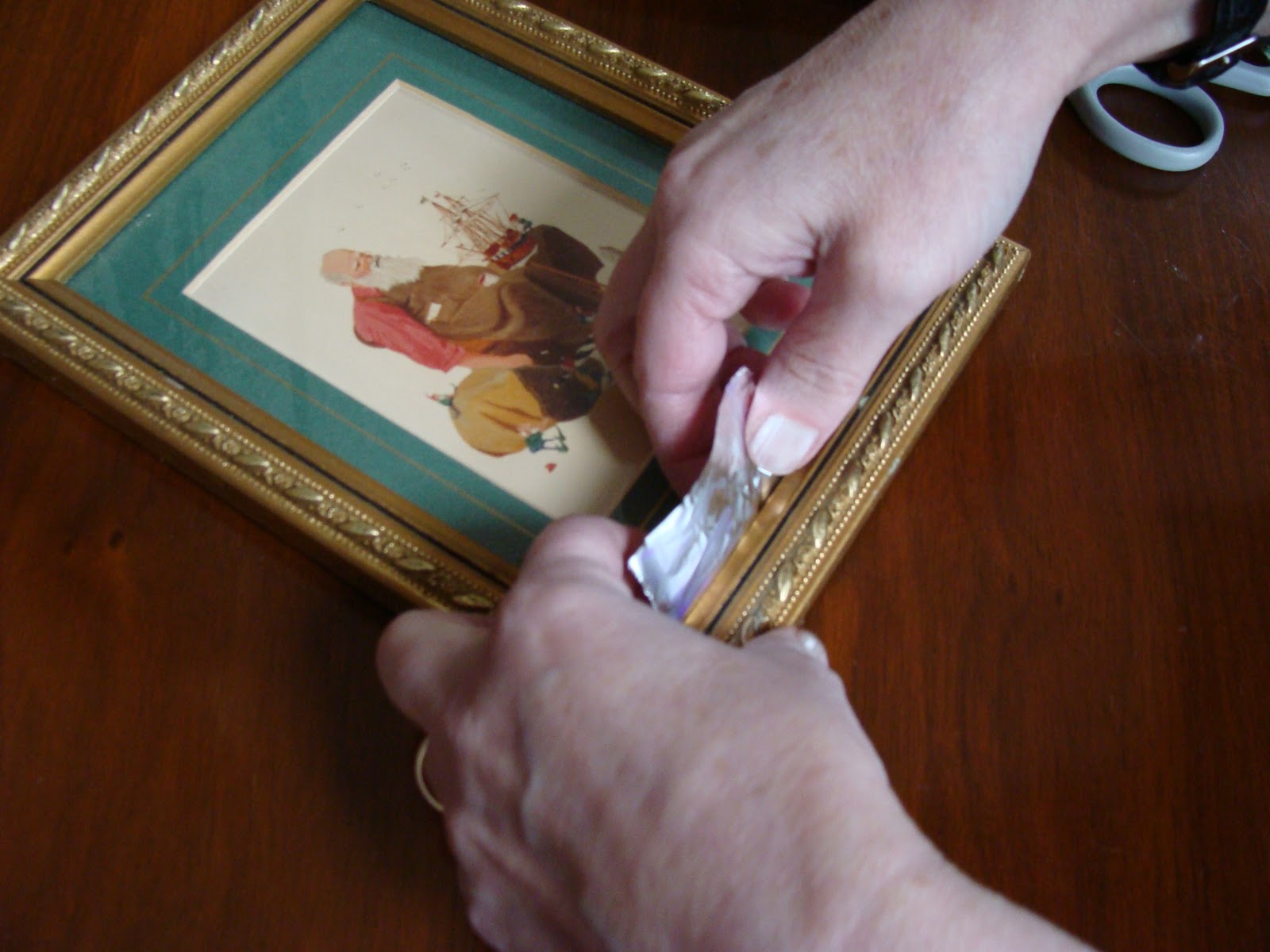 braxton and yancey DIY "silver leaf" picture frames