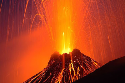 Gambar gunung berapi