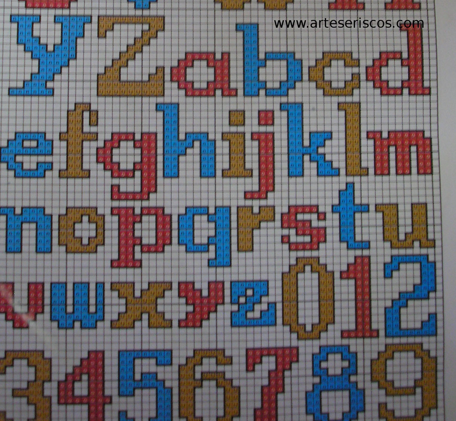 Artes e Riscos: Nome em Ponto Cruz "Rafael"