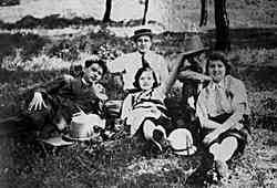Cem Karaca Nin Cok Yorgunum Adli Sarkisi Nazim Hikmet In Hangi Siirinden Bestelenmistir