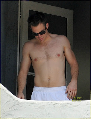 Chris Pine Shirtless Pictures