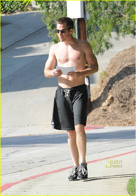 Chris Pine Shirtless Pictures