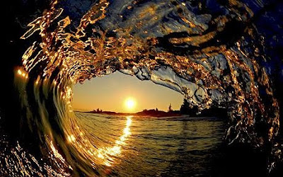 Breaking Wave Lyrics by U2