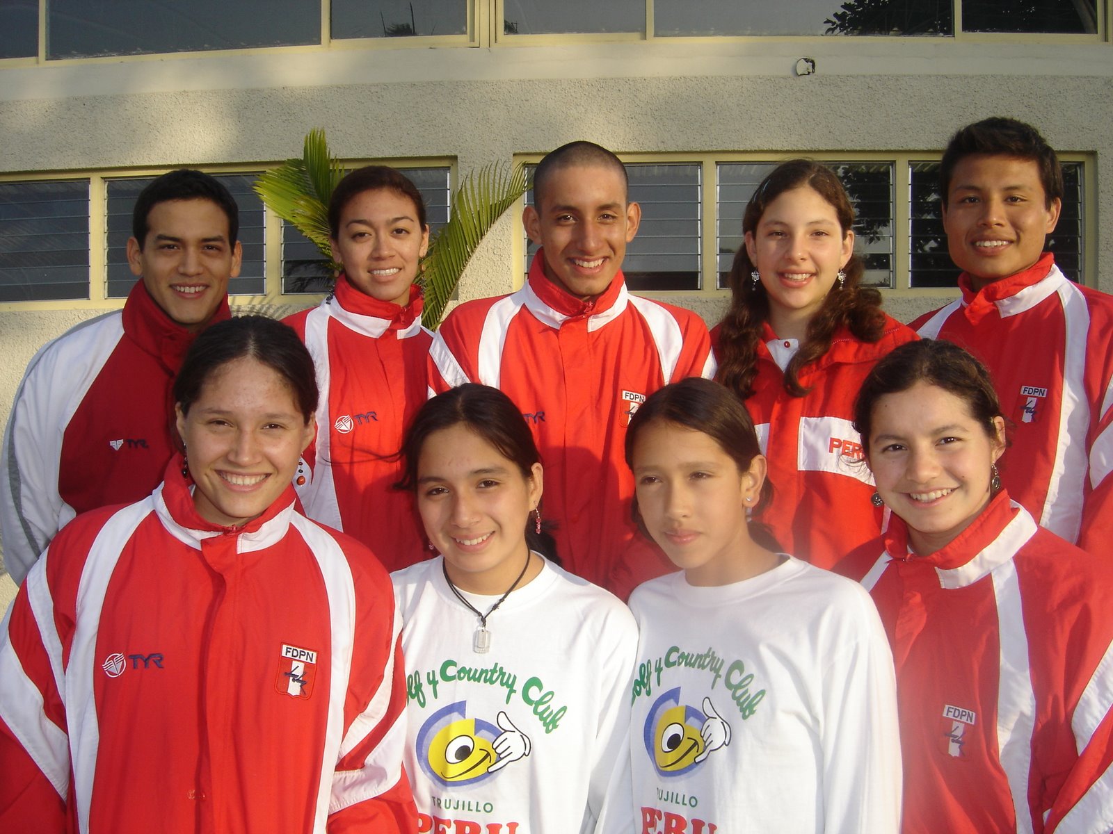 [EQUIPO2.JPG]