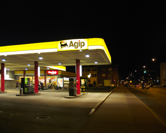 agip gas station, erlangen, germany - photo by joselito briones