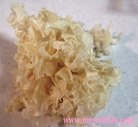 My Wok Life Cooking Blog - White (Snow) Fungus with Rock Sugar Dessert Soup (冰糖雪耳糖水) -