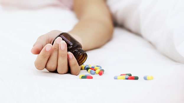 http://2.bp.blogspot.com/_XChCcLljTKM/TRGL8Powa8I/AAAAAAAABC0/RgGYNQeCQ8c/s1600/Suicide-2.jpg