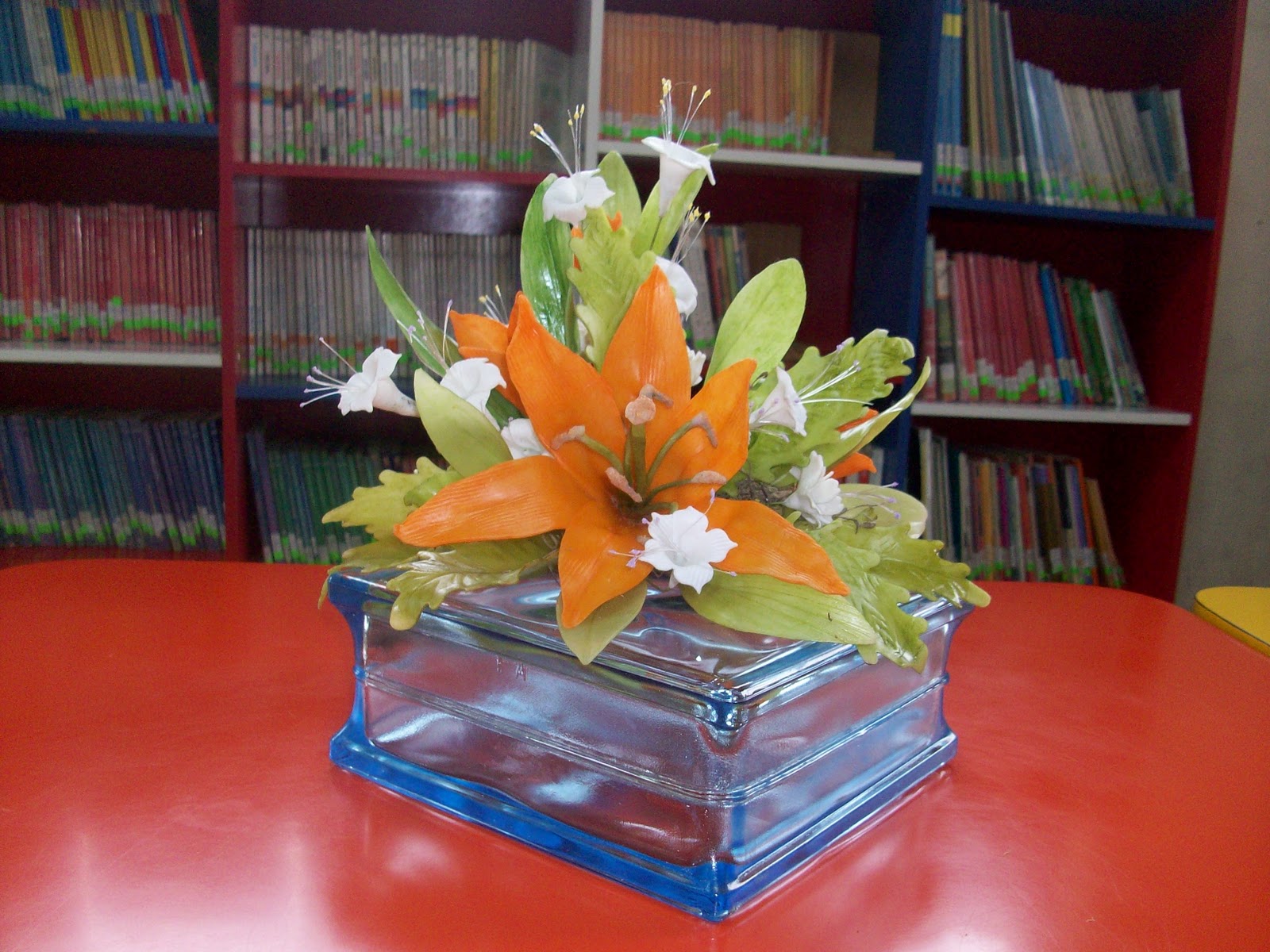 Talleres de Cerámica en Frío. Arreglos Florales sobre vidrio