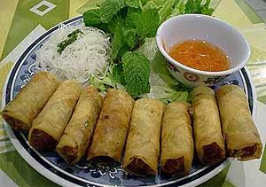 نقره لتكبير أو تصغير الصورة ونقرتين لعرض الصورة في صفحة مستقلة بحجمها الطبيعي