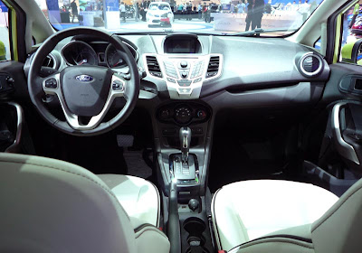 Burlappcar 2011 Ford Fiesta Interior