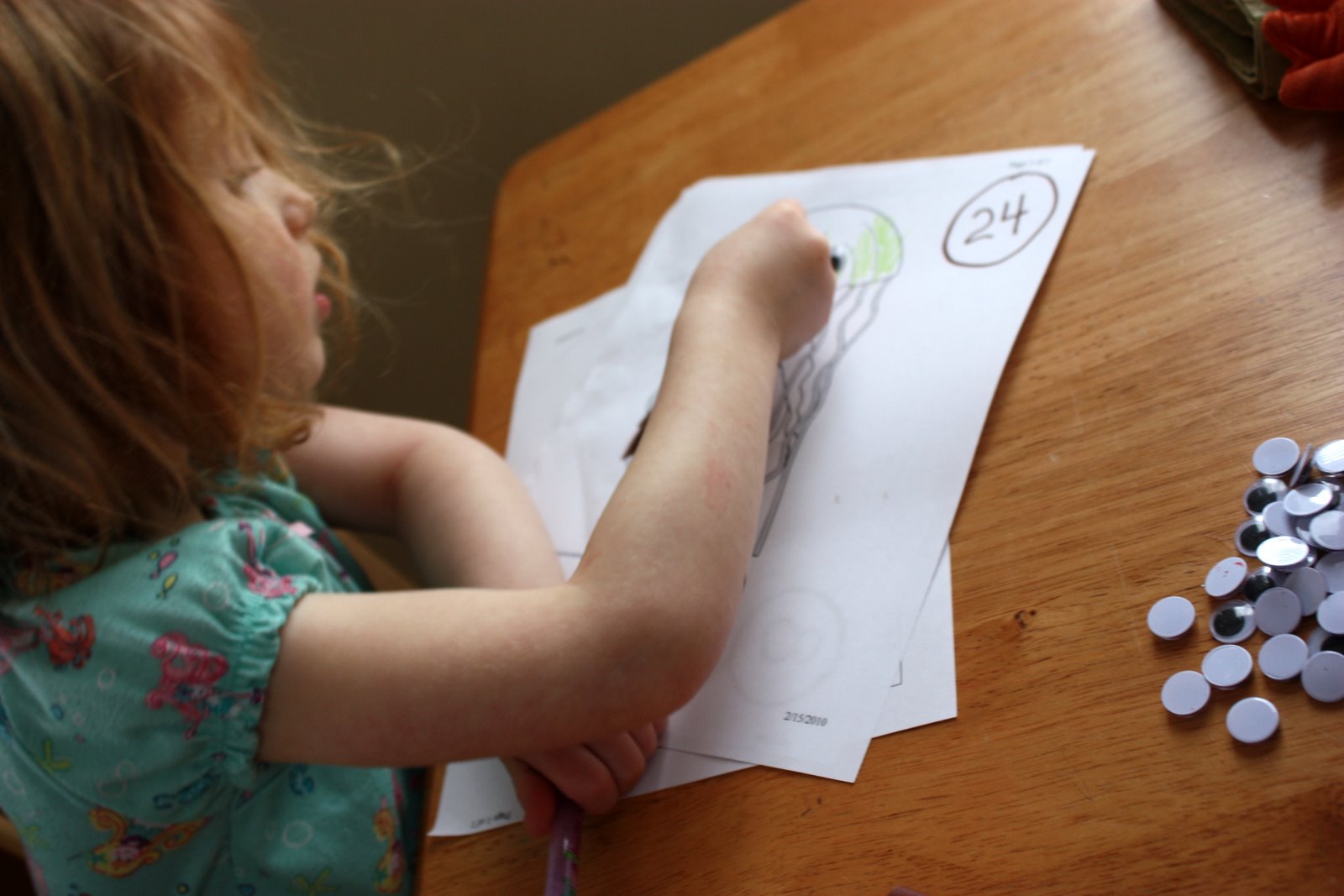 Fun Crafts for Preschoolers: How many eyes?...