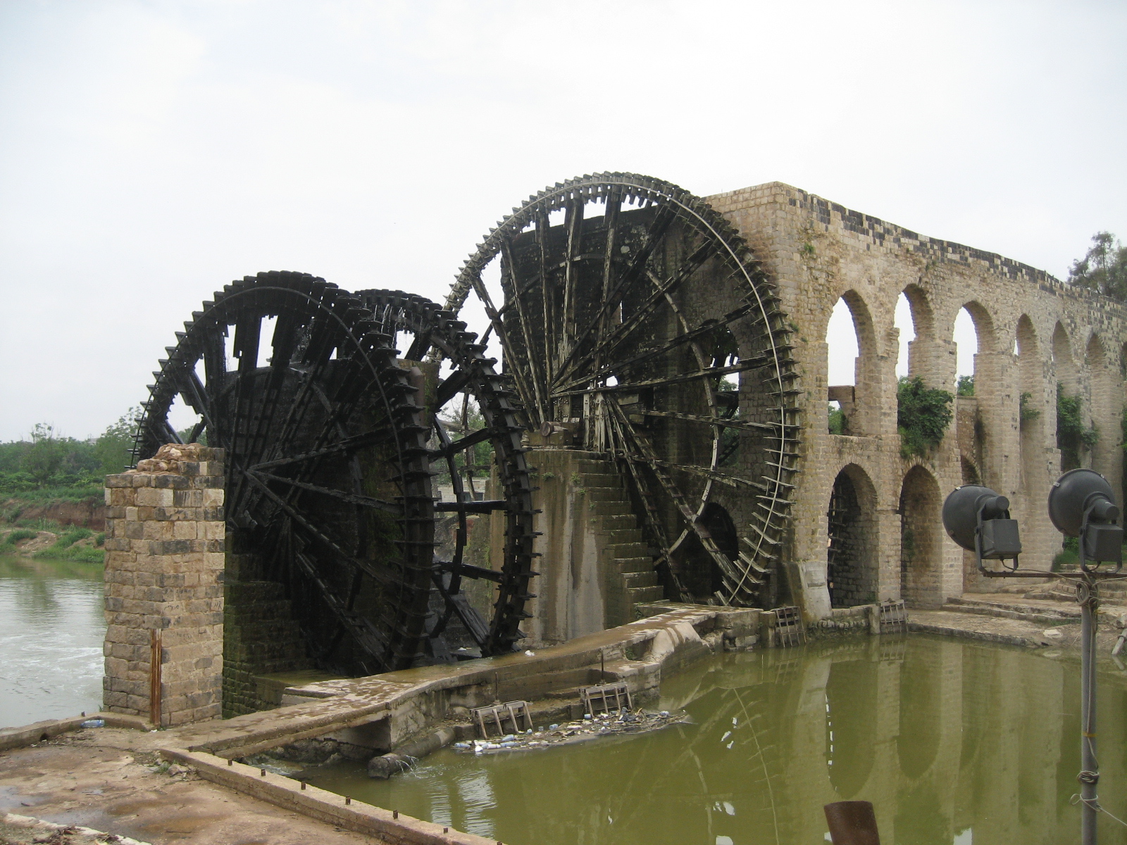 [waterwheels.JPG]