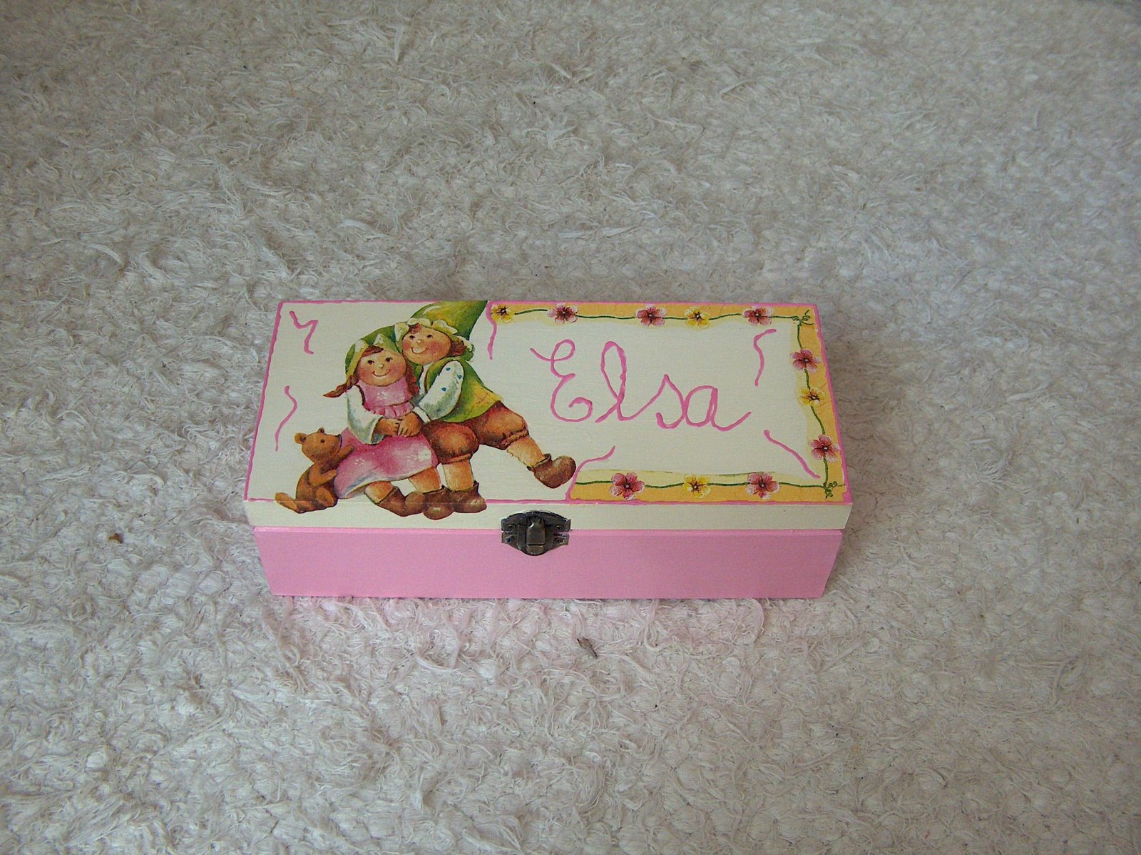 [caixa+elsa.JPG]