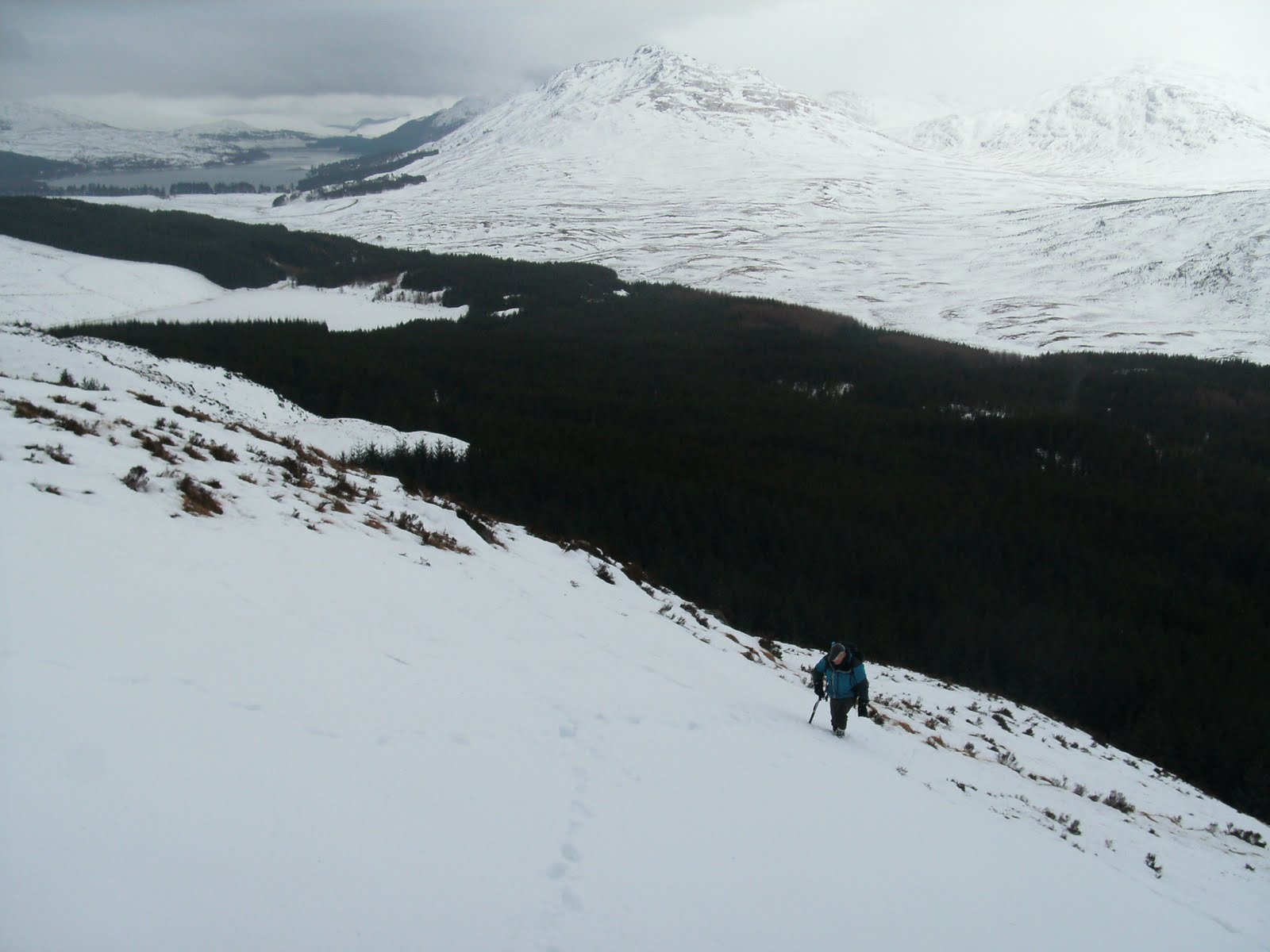 [Loch+Laggan+from+Meall+Luidh+Mor.jpg]