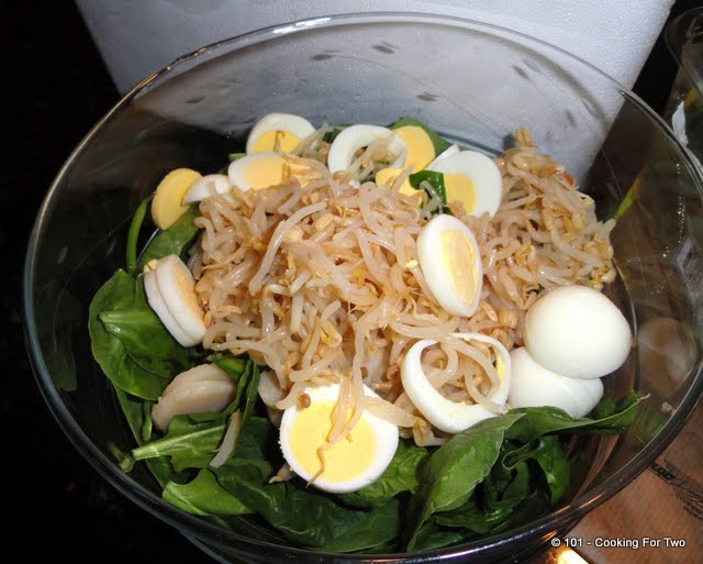 Fresh Spinach Salad summer favorite 101 Cooking For Two