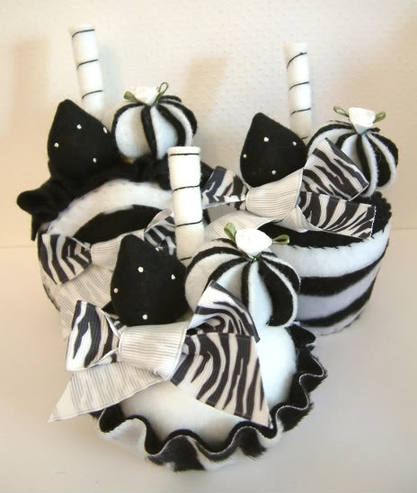 FABRIC FANCIES: ZEBRA CAKES&hellip;