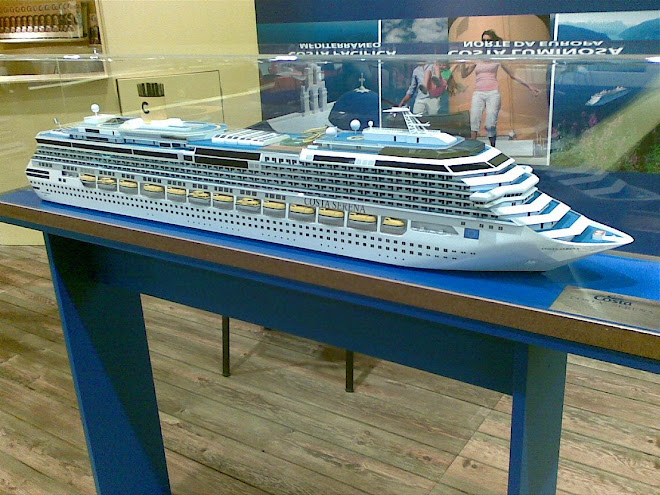 Modelo do navio Costa Serena